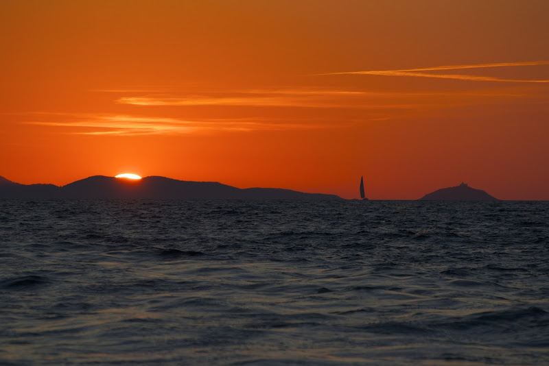 veleggiata al tramonto di Darosh