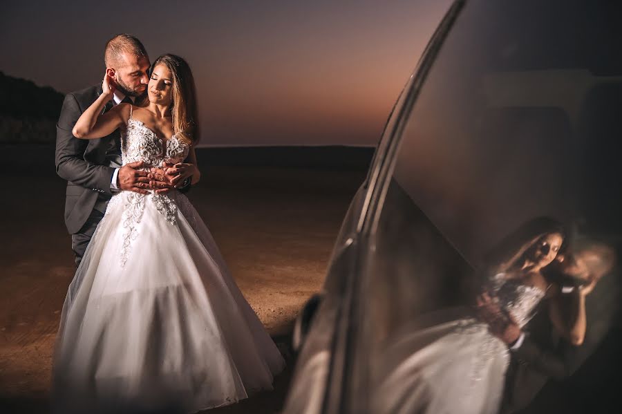 結婚式の写真家Giorgos Polopetrakis (pologeorge)。2022 12月24日の写真