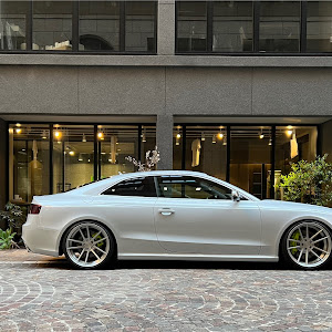 RS5 クーペ B8