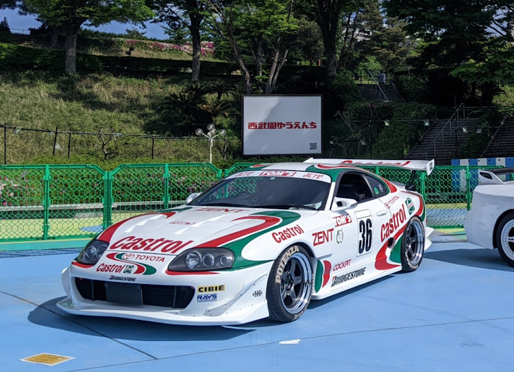スープラのイベント参加・西武園ゆうえんち・Castrol・レプリカ車両・ゴールデンウィークに関するカスタム事例の投稿画像1枚目