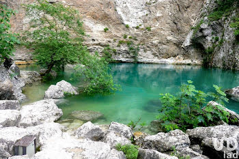 locaux professionnels à Fontaine-de-Vaucluse (84)