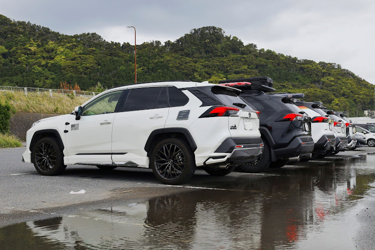 RAV4の林道ツアー・楽しかった・R18なクイズコーナー笑・サンクス！！！に関するカスタム事例の投稿画像4枚目