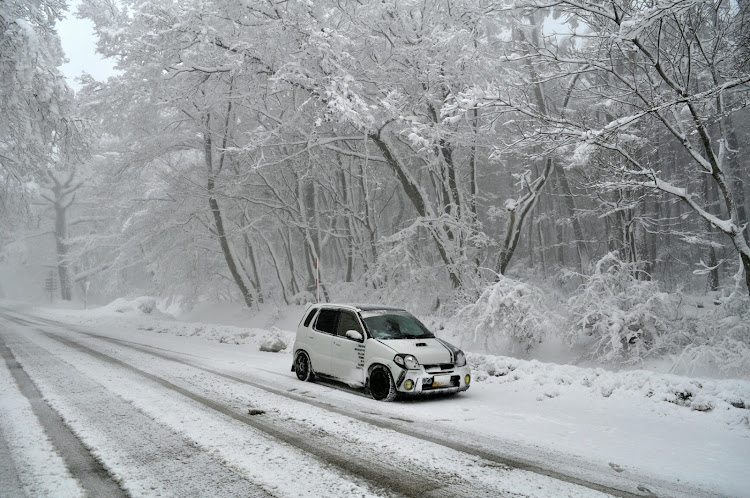 KeiのSUBARU・レヴォーグSTI・雪国コラボ・2日連日に関するカスタム事例の投稿画像3枚目