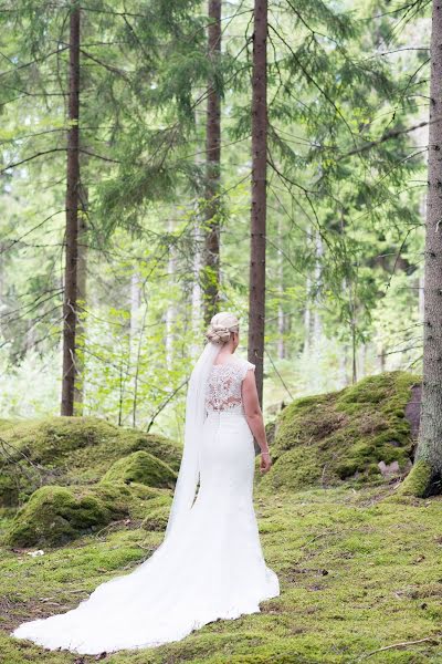 Fotografo di matrimoni Olivia Magnusson (oliviamagnusson). Foto del 28 marzo 2019