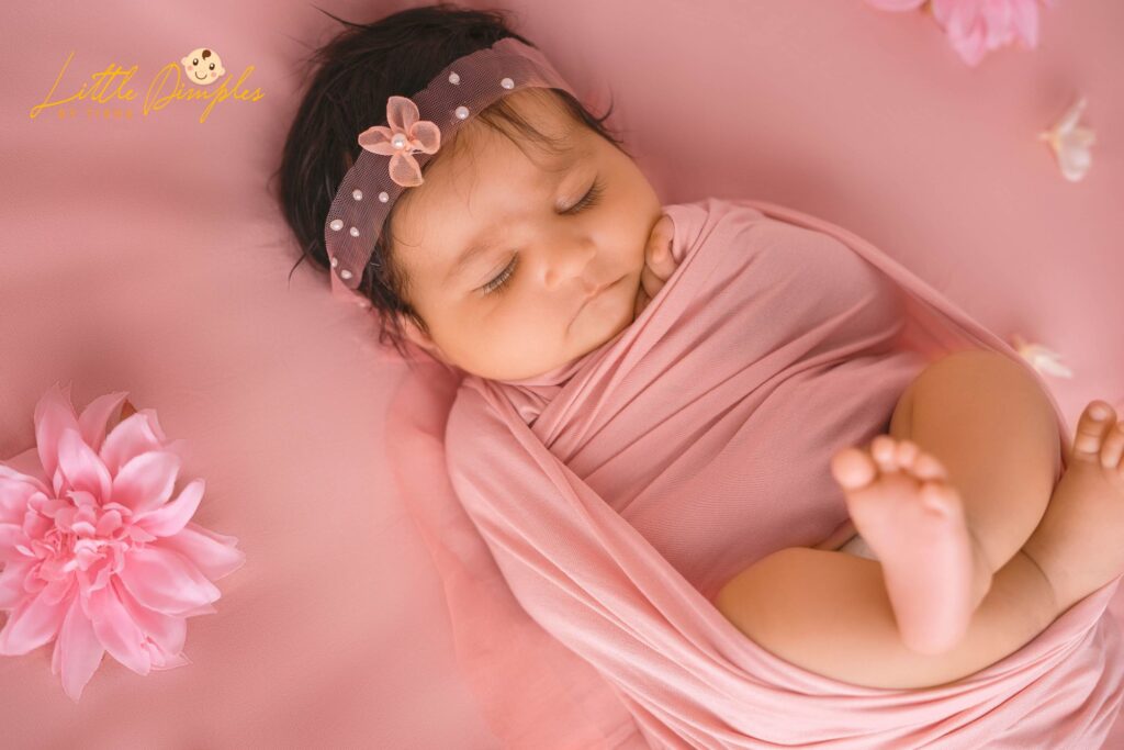 We specialize in elegant newborn photography and baby photography. If you are looking for baby photography or newborn photoshoot in Bangalore, contact us now!