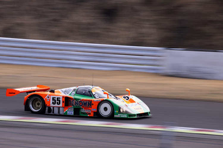 CX-7のサクラと愛車・桜とコラボ・A-spec撮影会・圧倒的なライティング・SUGOサーキットに関するカスタム事例の投稿画像6枚目