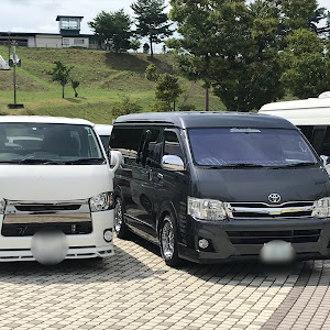 ハイエースバン