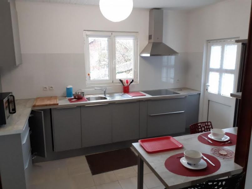 Location meublée appartement 3 pièces 55 m² à Tracy-le-Mont (60170), 644 €