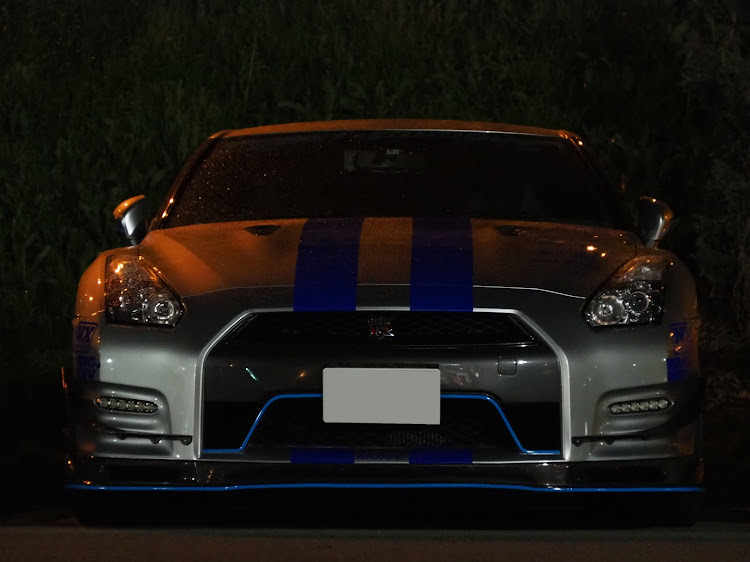 WRX STIの蛍光イエロー・こっそりリニューアル計画中🙊・自然に溶け込む⁉️・SUBARU・35GT- Rに関するカスタム事例の投稿画像2枚目