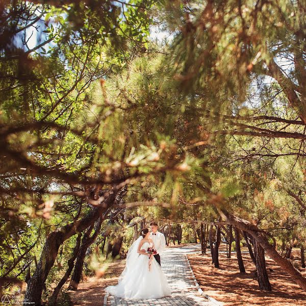 Fotógrafo de bodas Artem Goncharov (odinmig). Foto del 11 de enero 2017