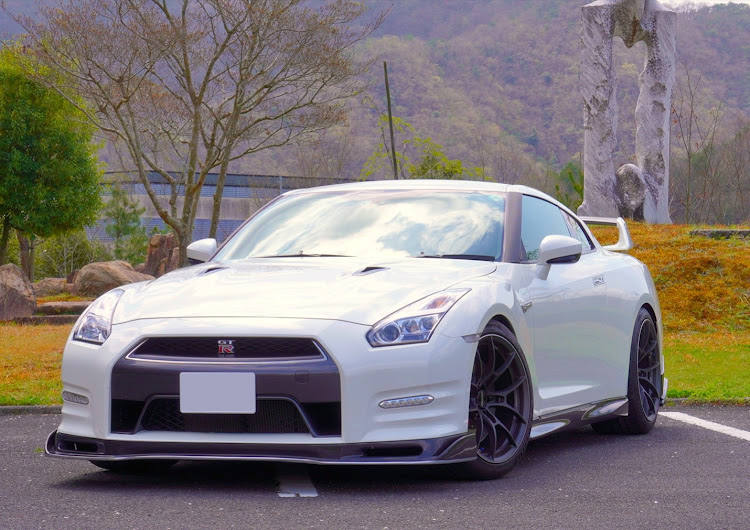 NISSAN GT-RのR35・GT-R・いつも同じ写真・一眼ミラーレス初心者🔰に関するカスタム事例の投稿画像1枚目