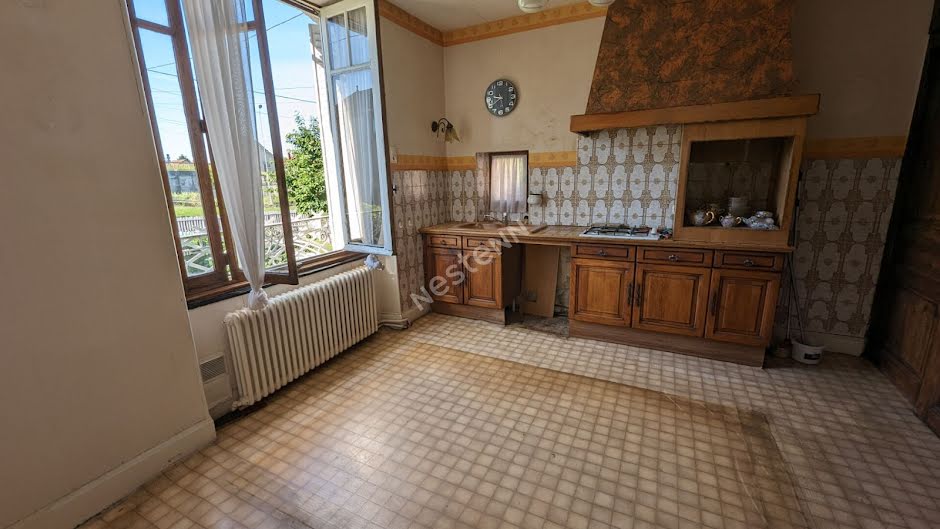 Vente maison 10 pièces 136 m² à Saint-Dizier (52100), 161 000 €