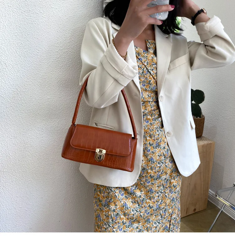Bolso de hombro/axila coreano moderno, patrón piedra versátil, a la moda. ¡Combina con todo! El accesorio perfecto para tu estilo diario.