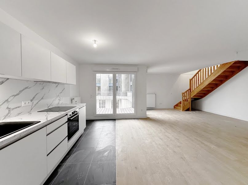 Location  appartement 5 pièces 119.3 m² à Clichy (92110), 2 946 €