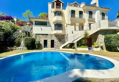 Maison avec piscine et terrasse 20