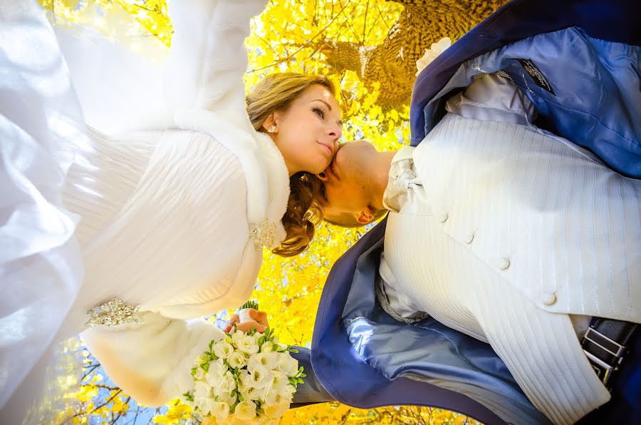 Fotógrafo de casamento Pavel Kobysh (pahis). Foto de 21 de janeiro 2014