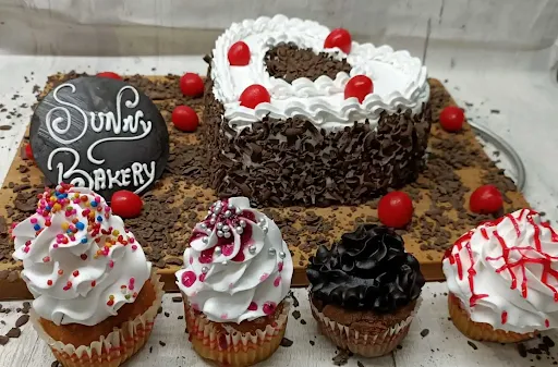 Black Forest Heart Cake & 4 Pack Cupcake [Serves 4]