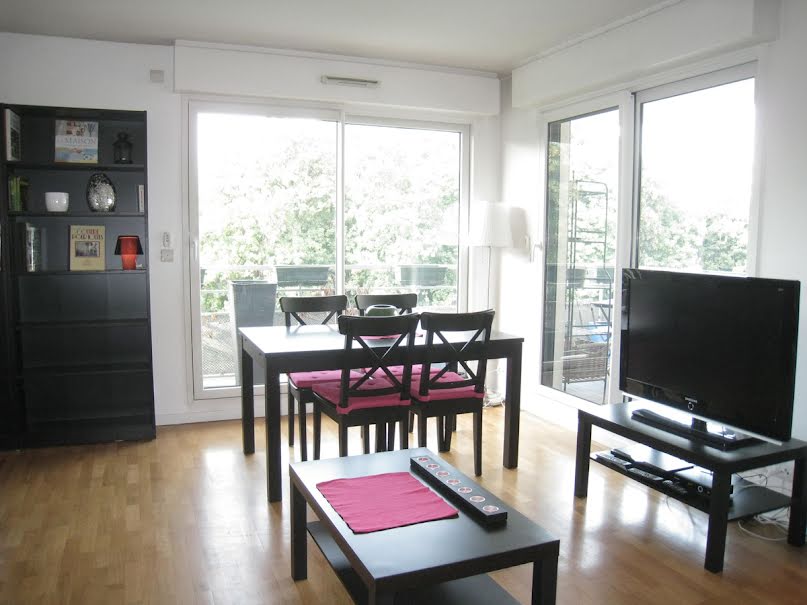 Location meublée appartement 4 pièces 95 m² à Issy-les-Moulineaux (92130), 2 850 €