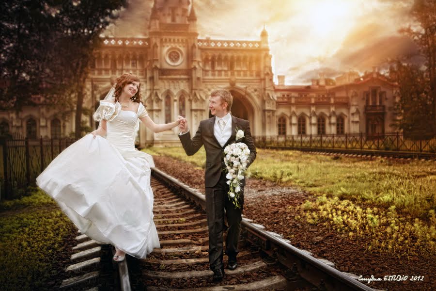 Wedding photographer Aleksandr Golubev (alexmedia). Photo of 25 October 2012