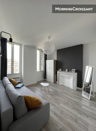 Location meublée appartement 1 pièce 25 m² à Marseille 3ème (13003), 750 €