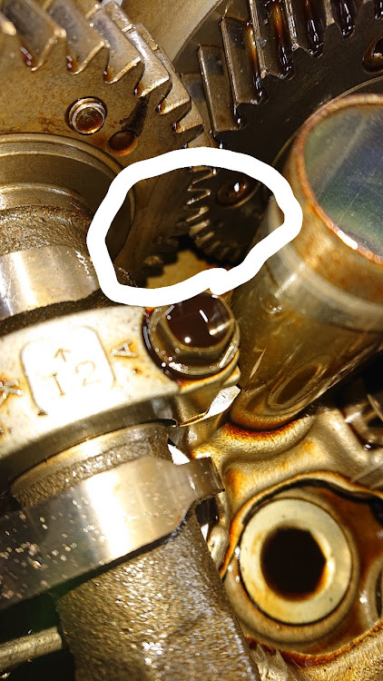 マークIIのメンテナンス・DIY・オイル消費・嫁は呆れ顔に関するカスタム事例の投稿画像4枚目