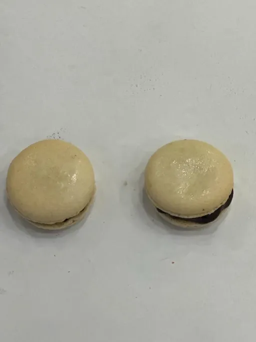 Vanilla Macaron