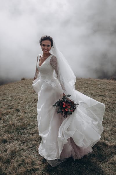 Wedding photographer Denis Polulyakh (poluliakh). Photo of 9 May 2019