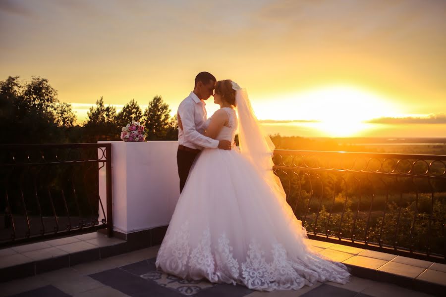 Fotógrafo de bodas Rada Bukharova (radarada). Foto del 25 de octubre 2018