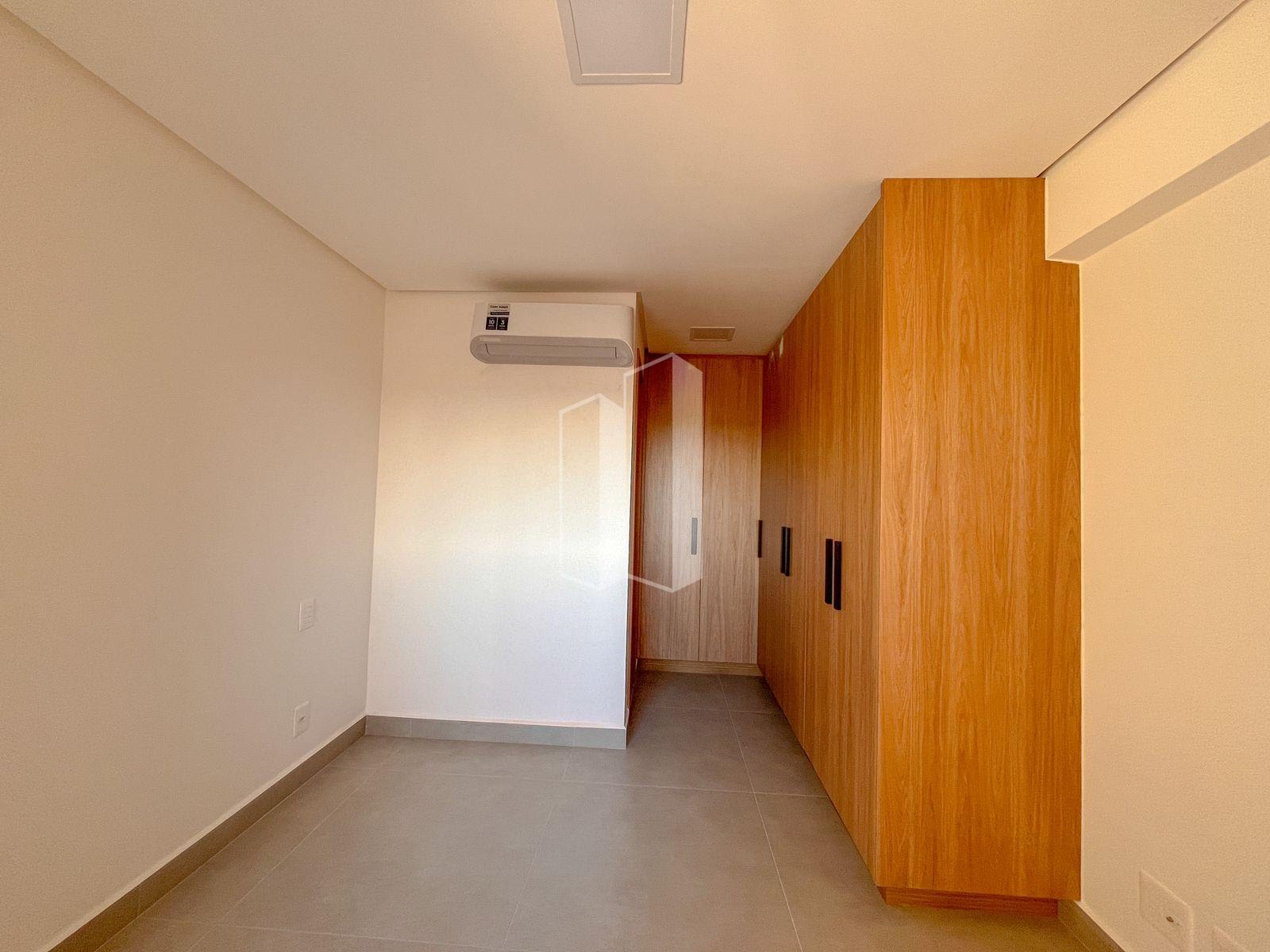 Apartamento para alugar com 3 quartos, 137m² - Foto 17