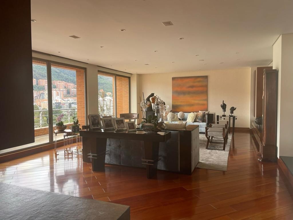 Apartamento En Venta - La Carolina, Bogota