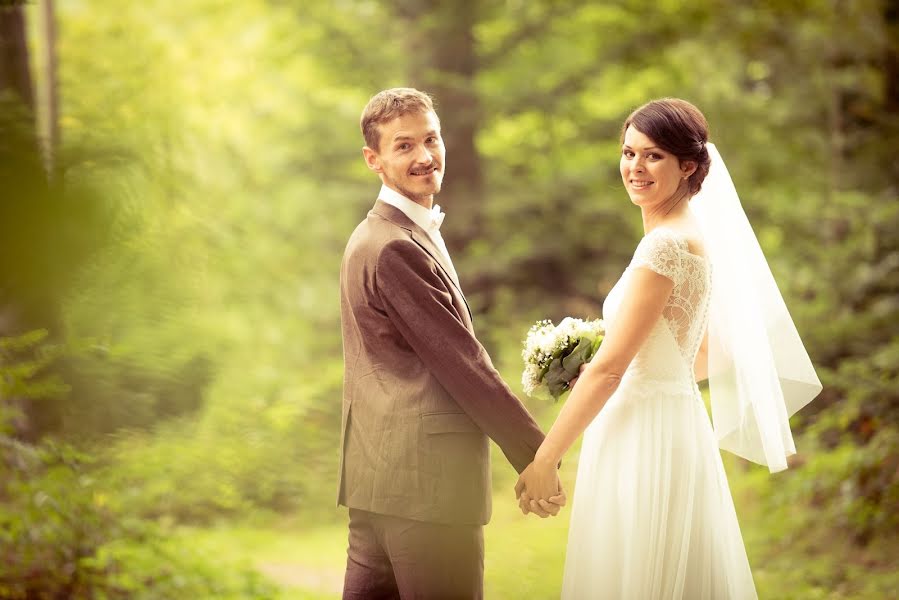 Fotografo di matrimoni Peter Sturn (sturn). Foto del 9 marzo 2019