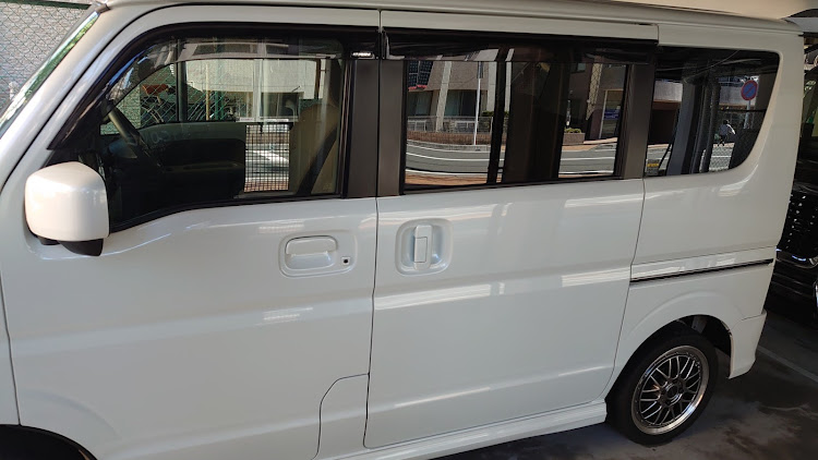 エブリイワゴンのAK-WORKS・DIY・洗車・コンパウンド磨きに関するカスタム事例の投稿画像3枚目