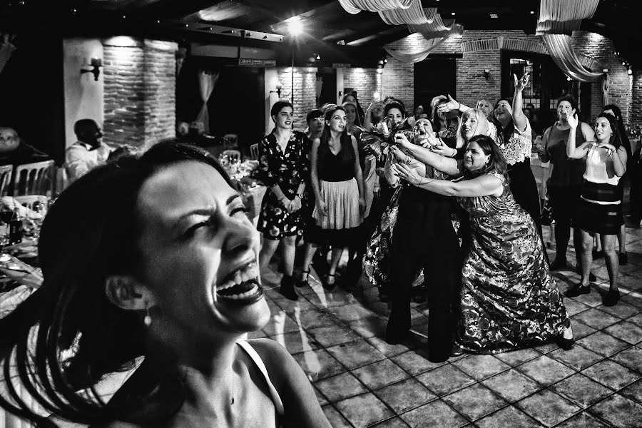 Fotógrafo de casamento Elena Haralabaki (elenaharalabaki). Foto de 1 de abril 2020