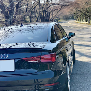 RS3 セダン