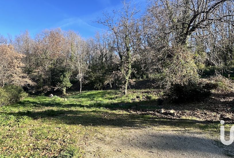  Vente Terrain à bâtir - 2 300m² à Châteauneuf-Grasse (06740) 