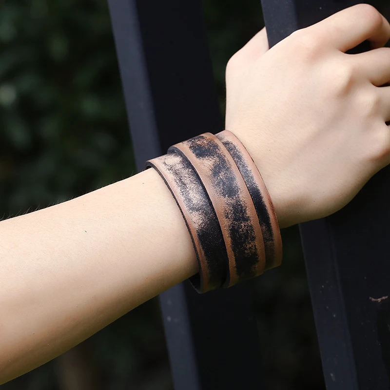 Bracelet en cuir de vache vieilli rétro, bracelet en cuir pour homme ou femme, style vintage, durable et résistant, idéal pour un usage quotidien.