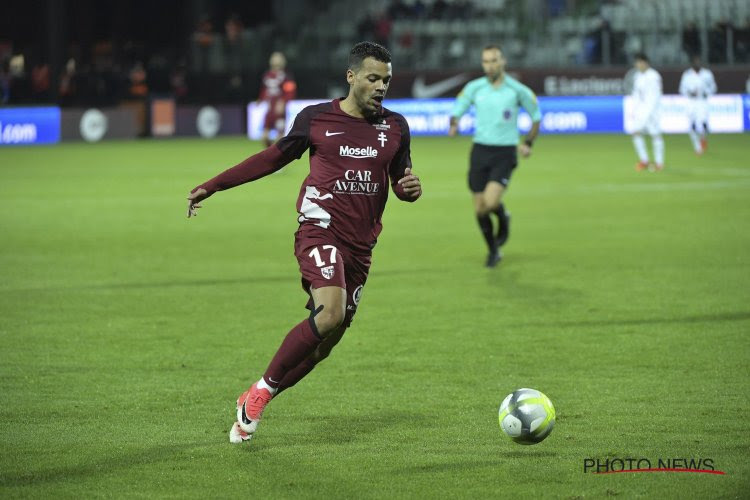 Dossevi bourreau de Courtrai qui s'incline en préparation