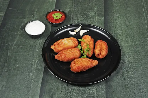 Chicken Schezwan Fried Momos [8 Pieces]