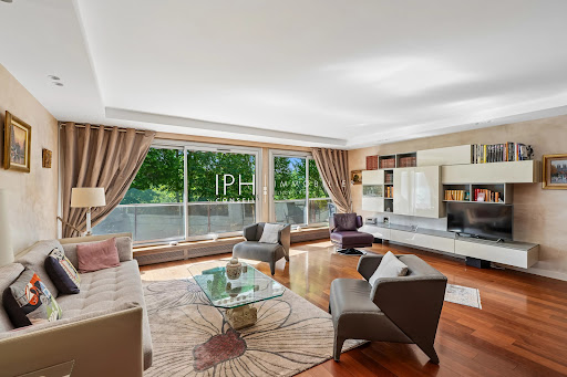 Apartment 1