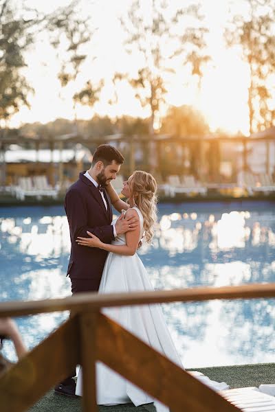 Fotógrafo de casamento Mikhail Kostin (mikhailkostin89). Foto de 30 de julho 2021