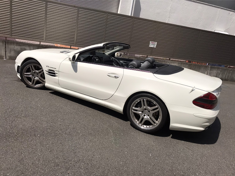 SLのAMG・SL55・いざ湘南・晴れたらオープンに関するカスタム事例の投稿画像1枚目