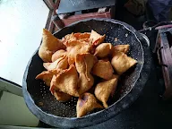 Tilak Dhari Sweets And Fast Food photo 2