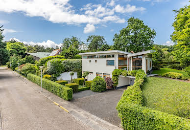 House with garden and terrace 18