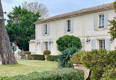 Maison avec piscine et terrasse 17