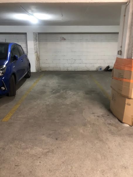 Location  parking 1 pièce 12 m² à Paris 15ème (75015), 120 €