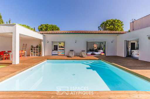House with pool and terrace 4