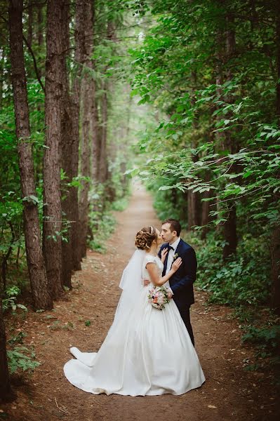 Fotografo di matrimoni Irina Zakharkina (carol). Foto del 19 ottobre 2016