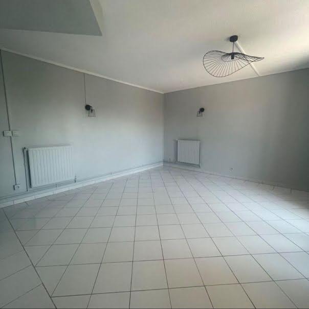 Vente appartement 1 pièce 30 m² à Sorgues (84700), 58 000 €