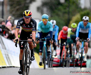 🎥 Remco Evenepoel reageert na zware val en mag kruis maken over Ardennenklassiekers 