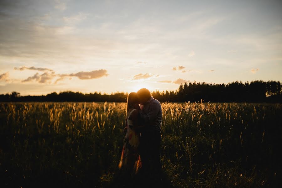 Fotografo di matrimoni Krisztian Bozso (krisztianbozso). Foto del 7 giugno 2019